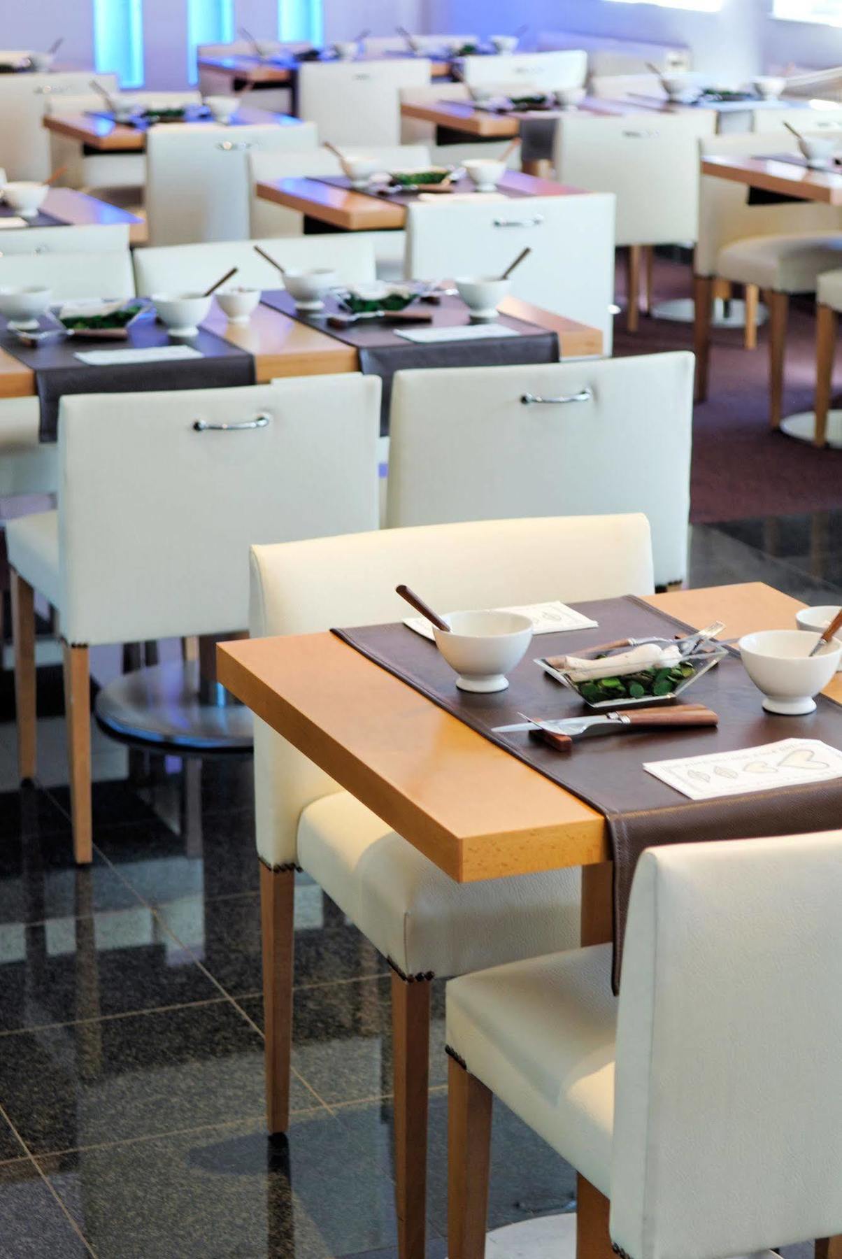 Hotel Ecu Γκενκ Εξωτερικό φωτογραφία